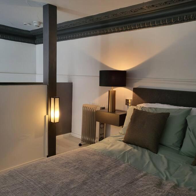 21 Mini Loft Apartment - Great Location - Comfy King Size Bed Brighton ภายนอก รูปภาพ